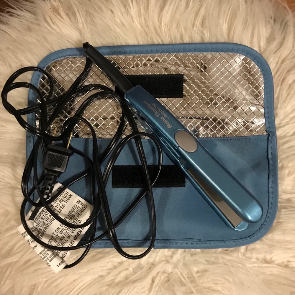 Travel Size Hair Straightener